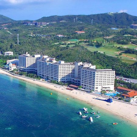 Rizzan Sea Park Hotel Tancha Bay Онна Екстериор снимка